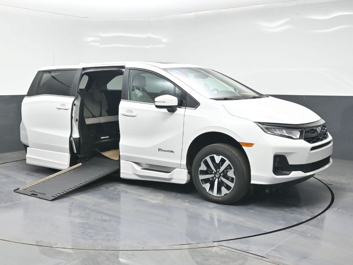 2026 Honda Odyssey EX-L's photo
