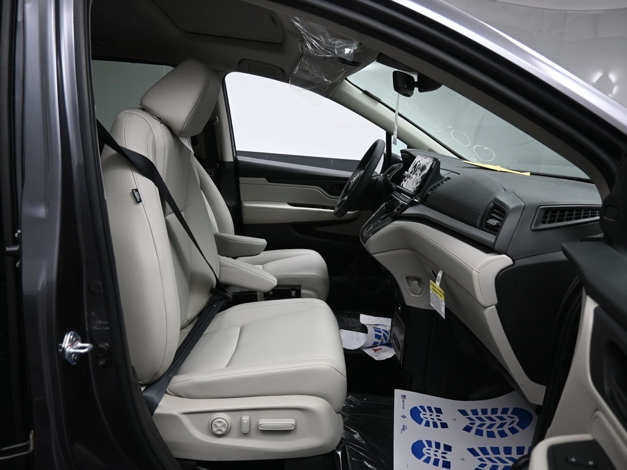 New 2026 Honda Odyssey EX-L - BraunAbility Side Entry In Floor Automatic Ramp