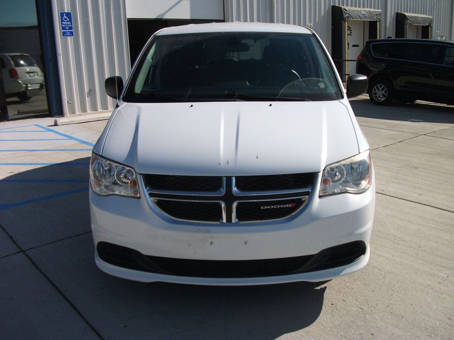 Used 2019 Dodge Grand Caravan SE - International Mobility  Entry  Ramp