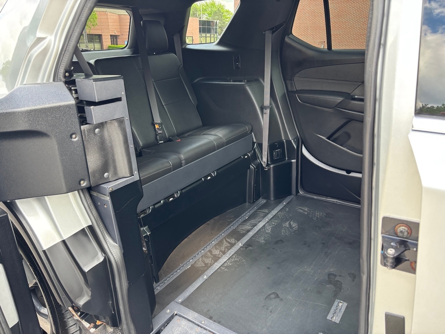 Used 2022 Chevrolet Traverse 3LT - BraunAbility Side Entry Entry In Floor Automatic Ramp