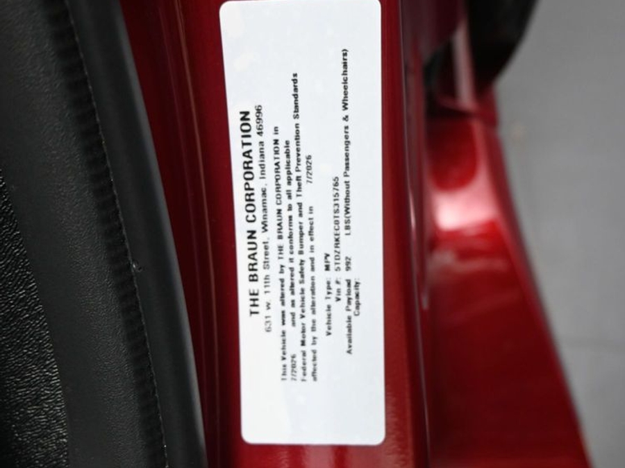 New 2026 Toyota Sienna Hybrid Limited - BraunAbility Side Entry In Floor Automatic Ramp