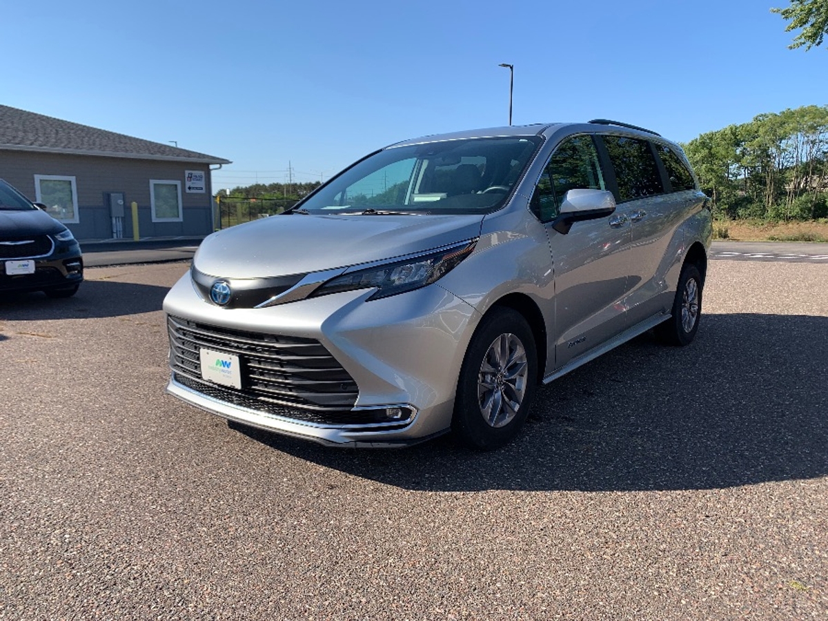 2024 TOYOTA SIENNA - Image 19
