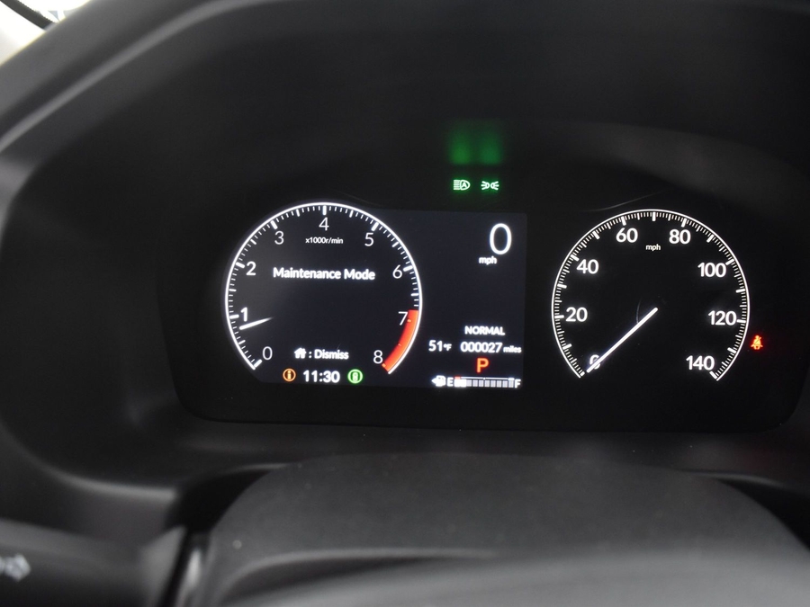 White Honda Odyssey image number 15