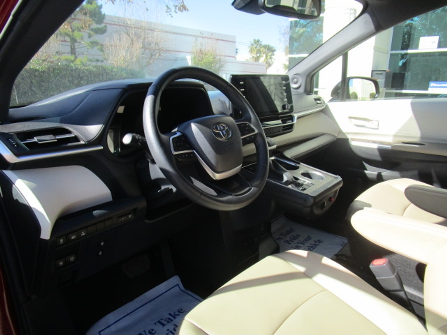 Used 2022 Toyota Sienna Hybrid XLE - VMI Side Entry Entry In Floor Automatic Ramp