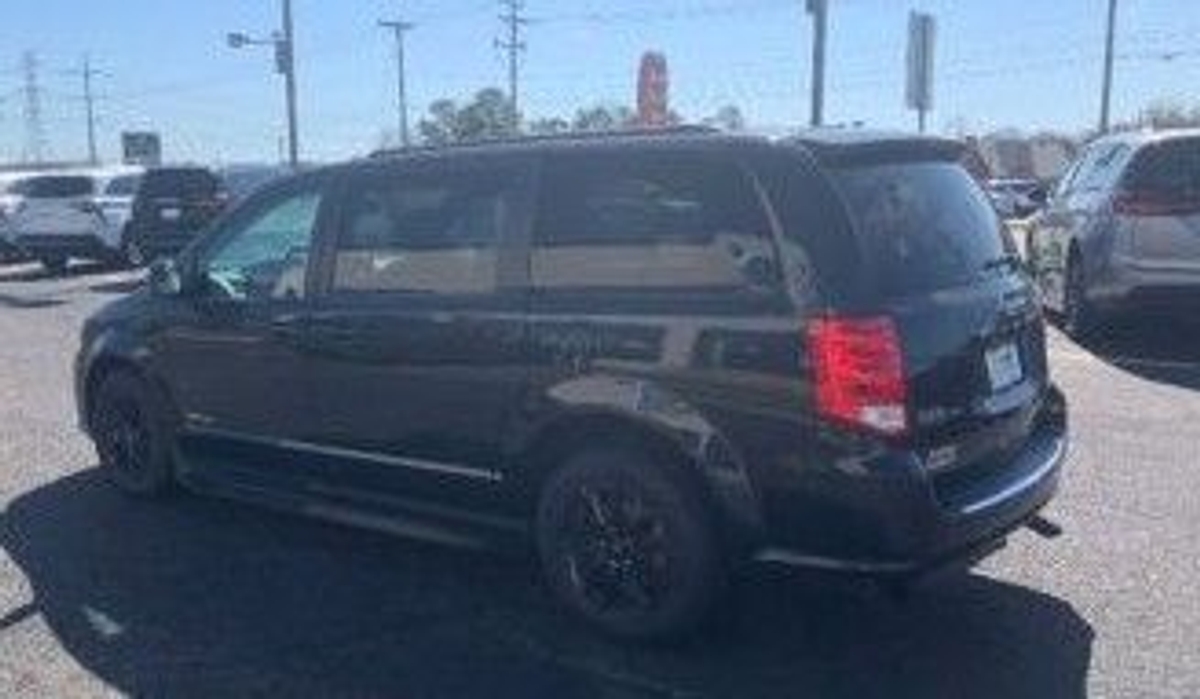 2019 DODGE GRAND CARAVAN - Image 4