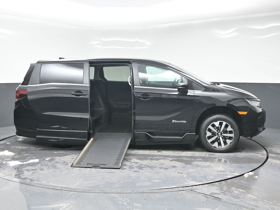 New 2026 Honda Odyssey EX-L - BraunAbility Side Entry Entry In Floor Automatic Ramp
