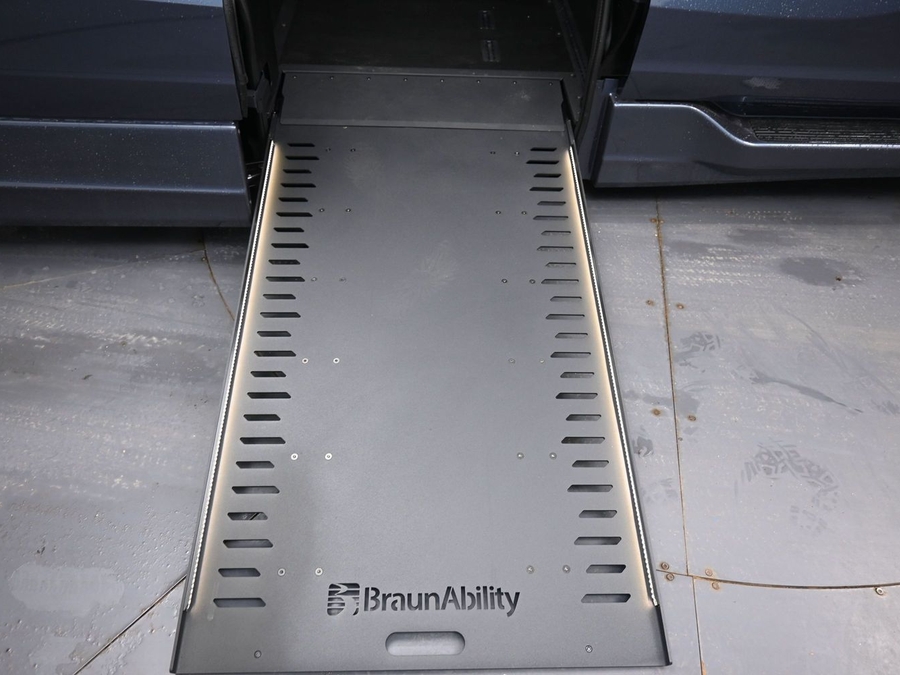 New 2026 Honda Odyssey Elite - BraunAbility Side Entry In Floor Automatic Ramp