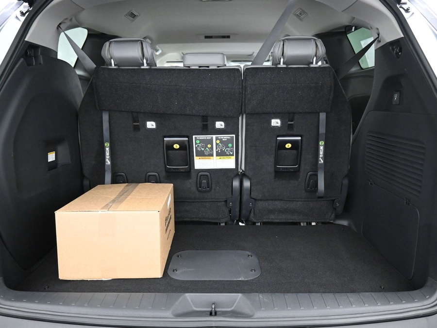 New 2025 Toyota Sienna Hybrid XLE Plus - BraunAbility Side Entry Entry Fold Out Automatic Ramp
