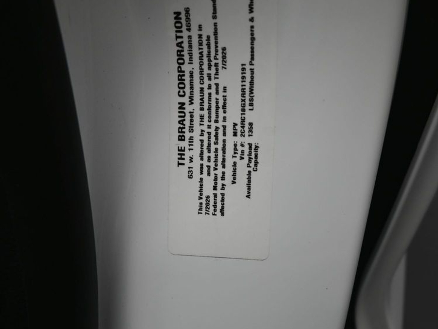 Used 2024 Chrysler Pacifica Touring L - BraunAbility Side Entry In Floor Automatic Ramp