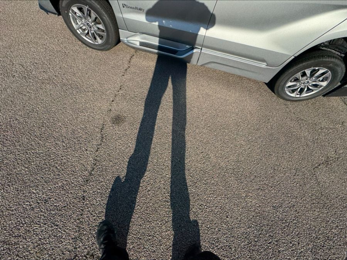 2025 TOYOTA SIENNA - Image 7