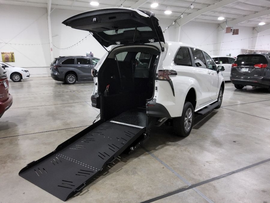 White Toyota Sienna with Rear Entry Manual Fold Out ramp