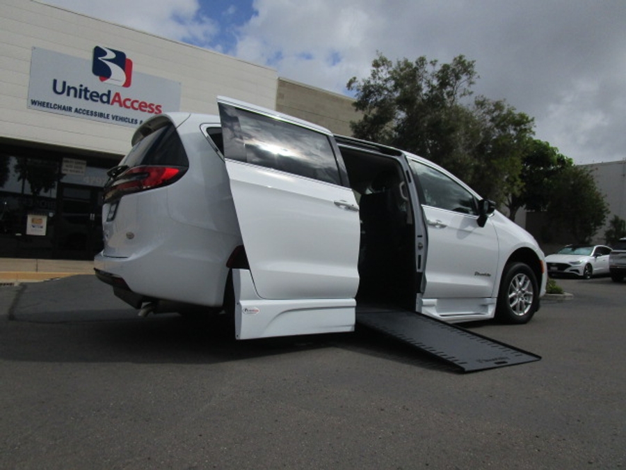 Used 2024 Chrysler Pacifica Touring L - BraunAbility Side Entry Entry In Floor Automatic Ramp