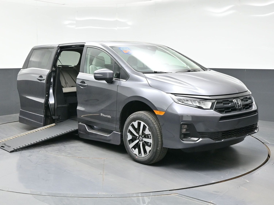 New 2026 Honda Odyssey EX-L - BraunAbility Side Entry In Floor Automatic Ramp