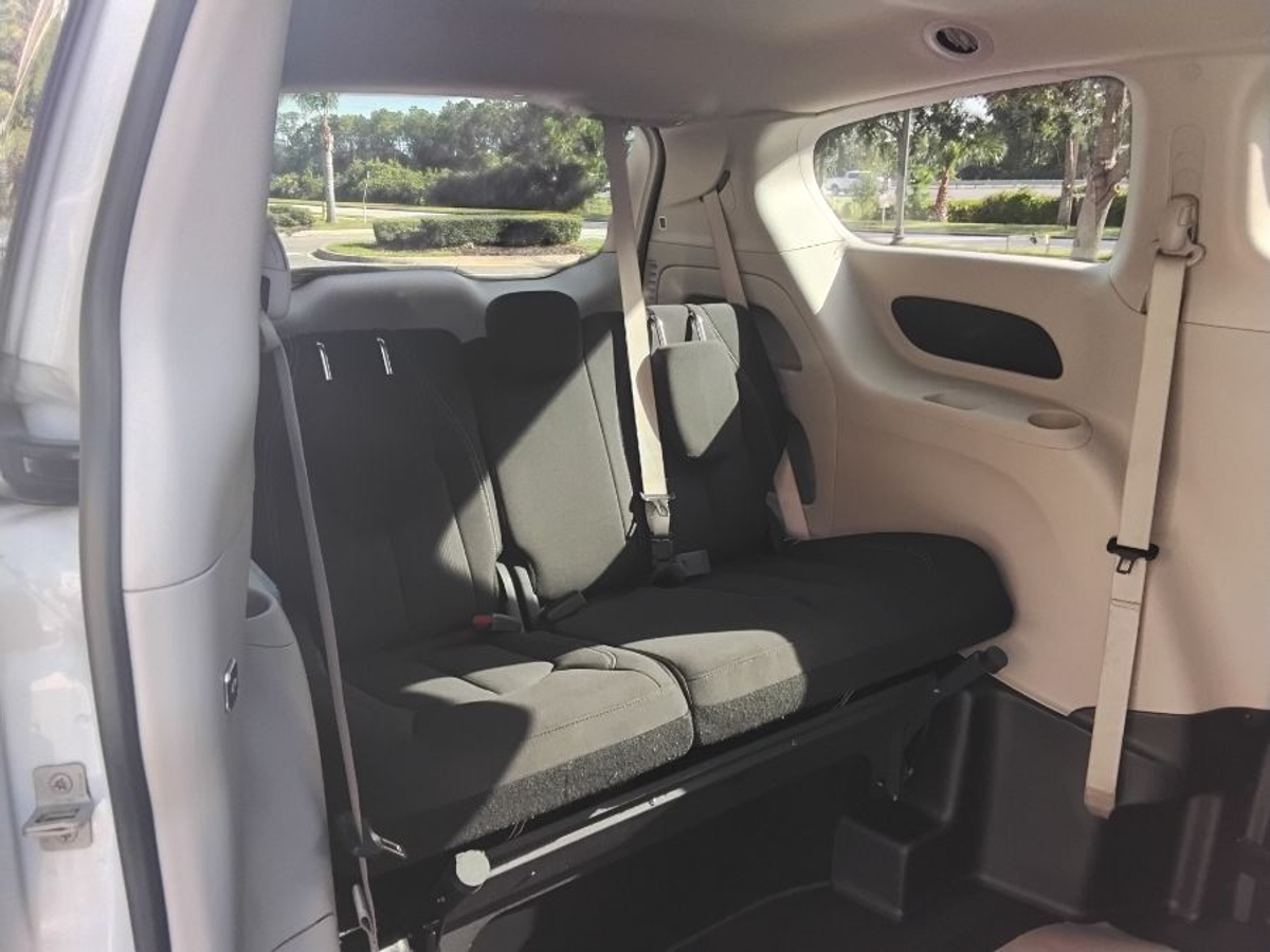 2023 CHRYSLER VOYAGER - Image 33