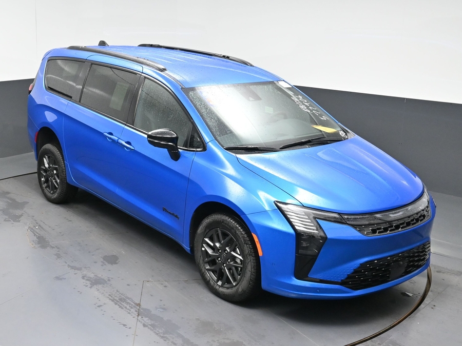 New 2027 Chrysler Pacifica Select Safety - BraunAbility Rear Entry Fold Out Manual Ramp