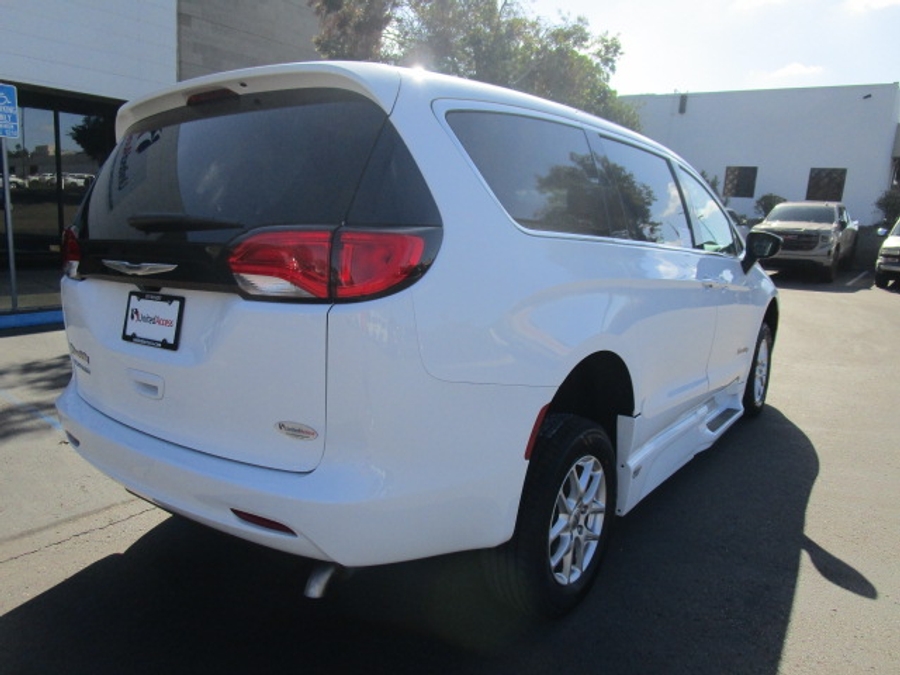 Used 2024 Chrysler Voyager LX - BraunAbility Side Entry Entry Fold Out Automatic Ramp