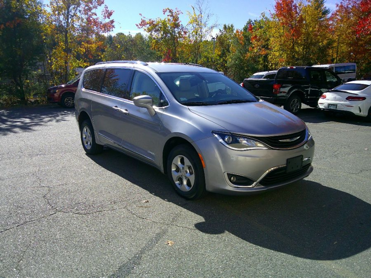 2018 CHRYSLER PACIFICA - Image 5