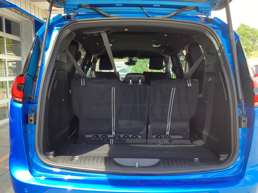 Blue Chrysler Pacifica image number 7