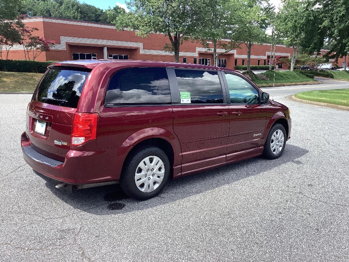Red Dodge Grand Caravan image number 5