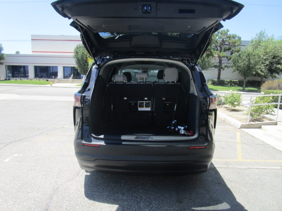 Used 2024 Toyota Sienna Hybrid LE Base - BraunAbility Side Entry Fold Out Automatic Ramp