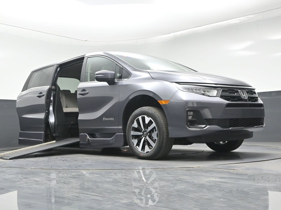 Grey Honda Odyssey image number 15