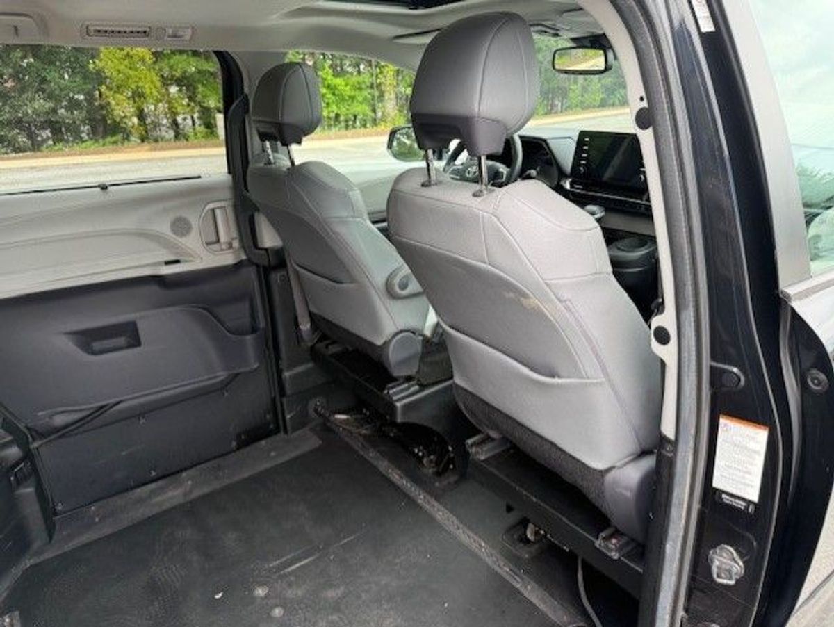 2021 TOYOTA SIENNA - Image 6