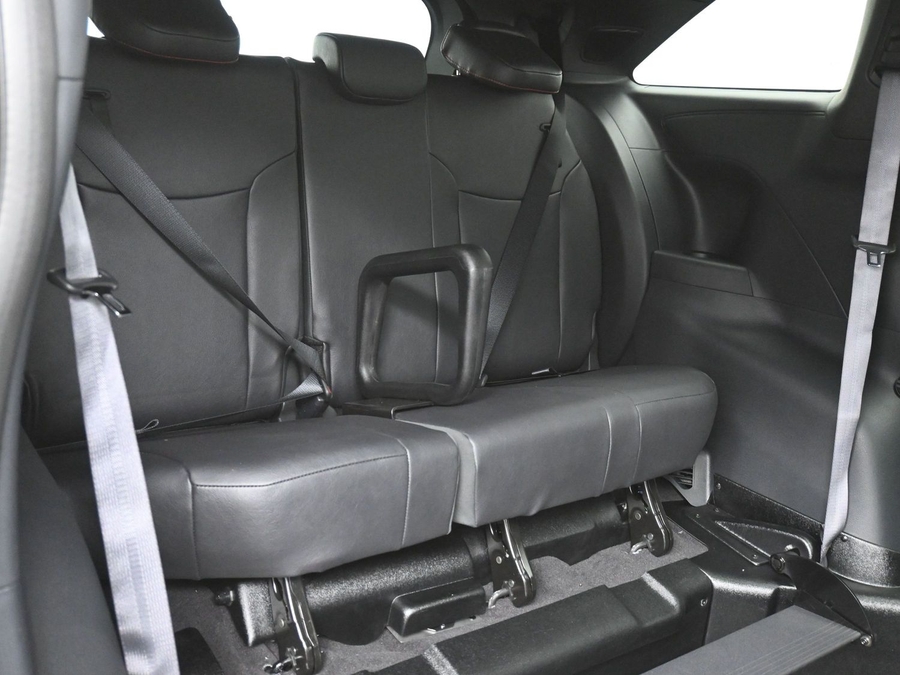 New 2025 Toyota Sienna Hybrid XSE Sport - BraunAbility Side Entry Entry In Floor Automatic Ramp