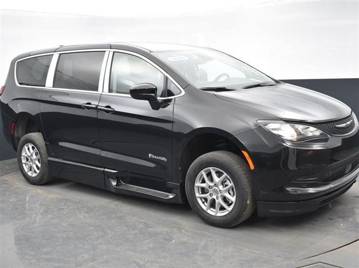 2023 CHRYSLER VOYAGER - Image 3