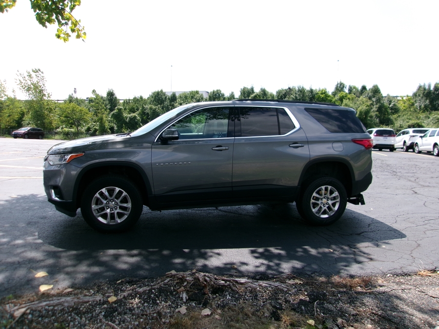  Chevrolet Traverse image number 11