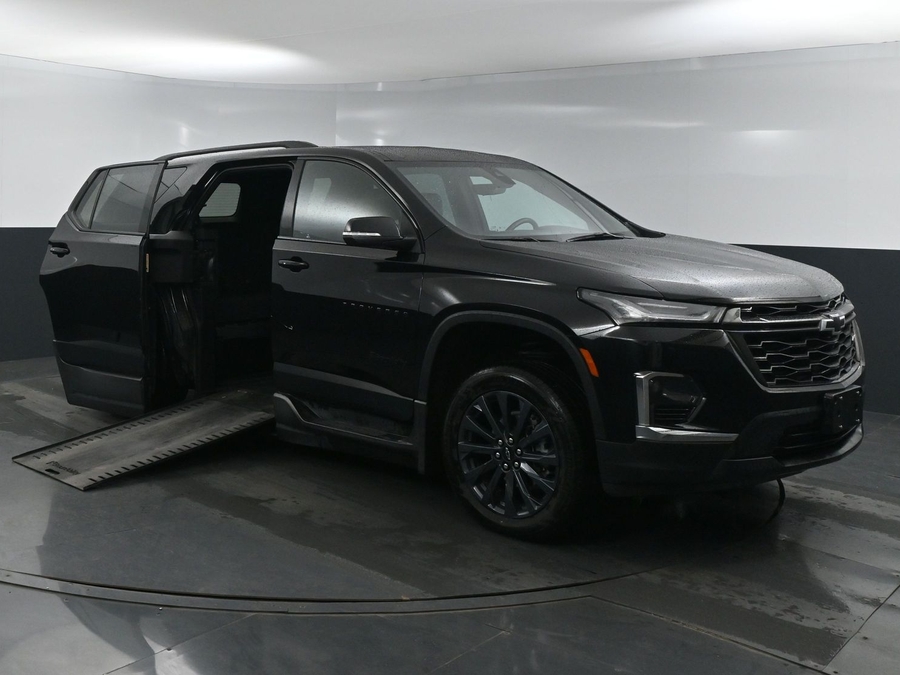 Used 2022 Chevrolet Traverse RS - BraunAbility Side Entry Entry In Floor Automatic Ramp
