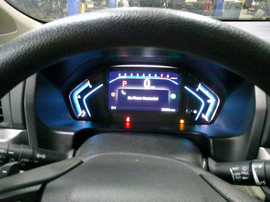 White Honda Odyssey image number 14