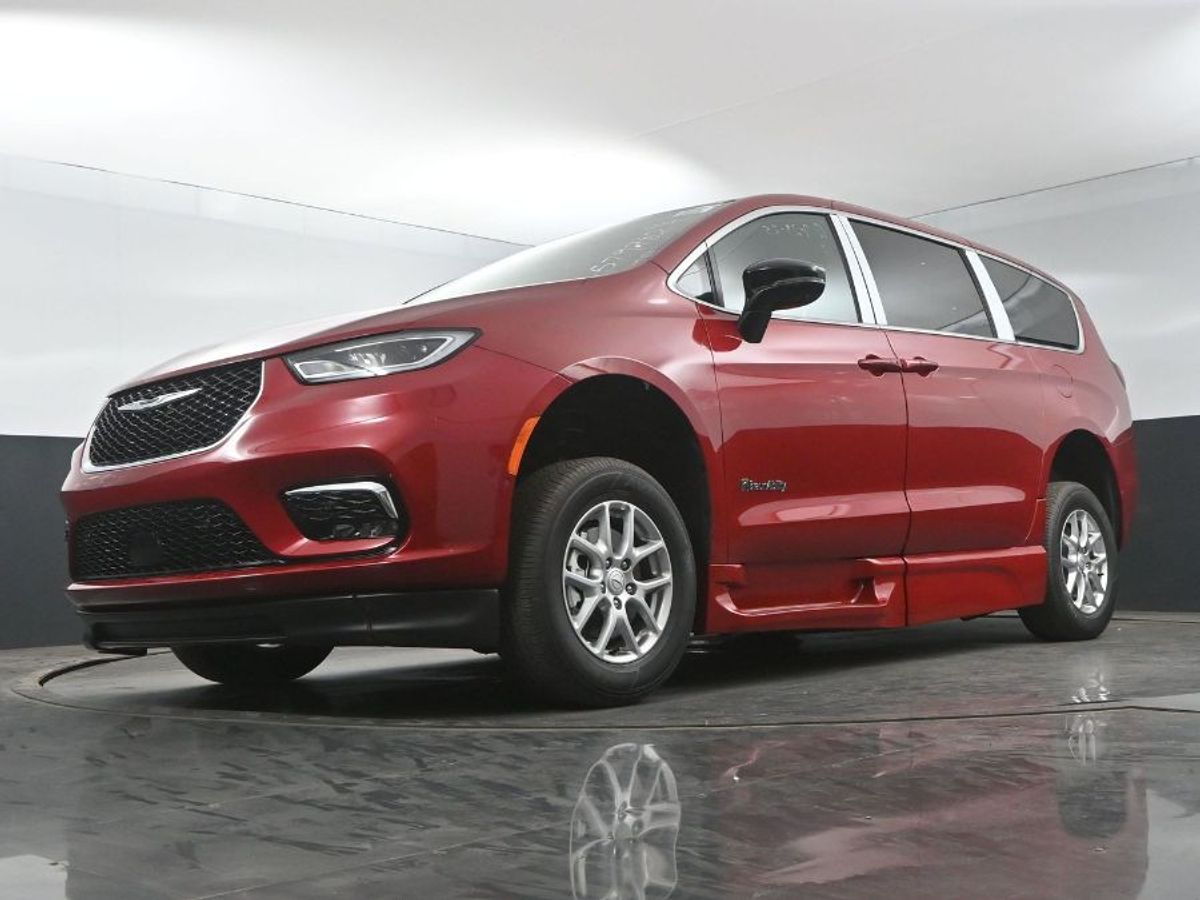 2025 CHRYSLER PACIFICA - Image 20