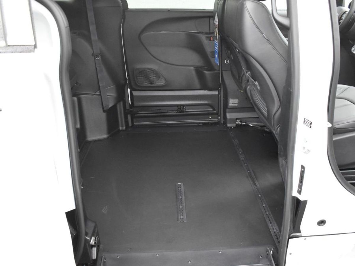 2024 CHRYSLER PACIFICA - Image 4