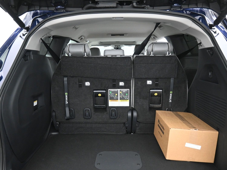 New 2026 Toyota Sienna Hybrid XLE Add - BraunAbility Side Entry Entry In Floor Automatic Ramp