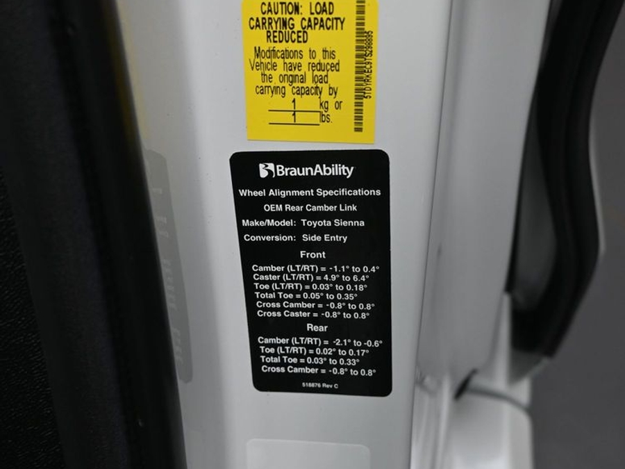 New 2026 Toyota Sienna Hybrid XLE Add - BraunAbility Side Entry In Floor Automatic Ramp