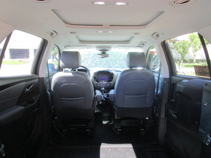 Used 2021 Chevrolet Traverse 3LT - BraunAbility Side Entry In Floor Automatic Ramp