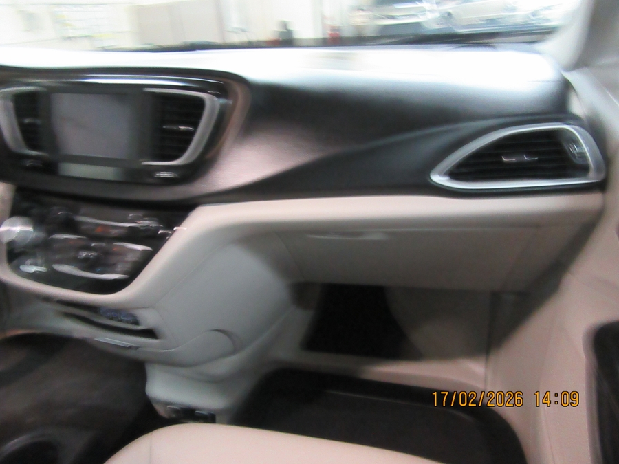 2021 CHRYSLER VOYAGER - Image 47