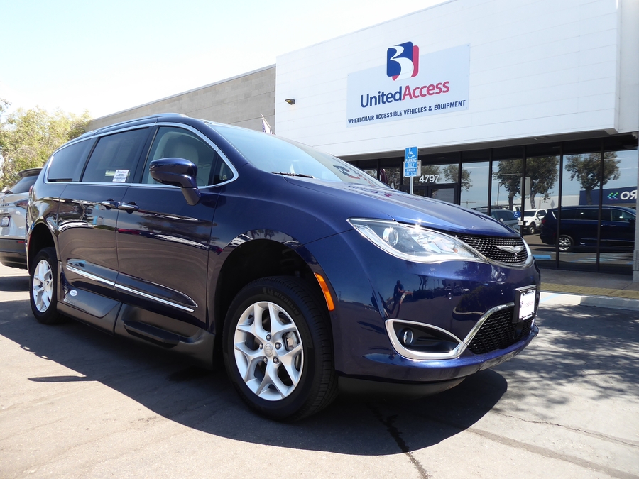 Used 2017 Chrysler Pacifica Touring L Plus - VMI Side Entry In Floor Automatic Ramp