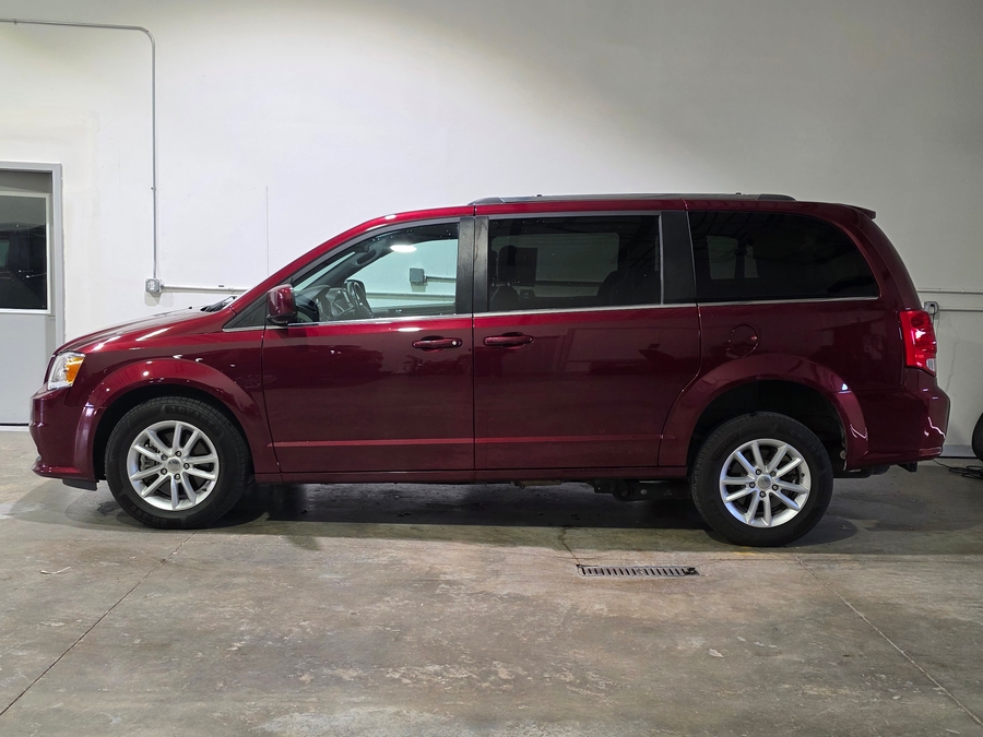 Red Dodge Grand Caravan image number 5