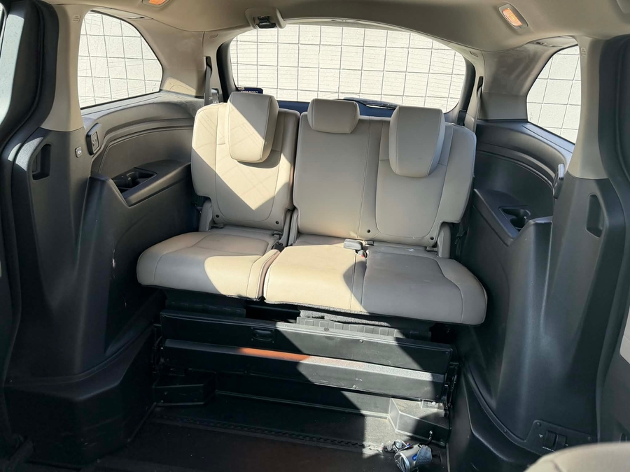 Used 2019 Honda Odyssey EX-L - BraunAbility Side Entry Entry In Floor Automatic Ramp