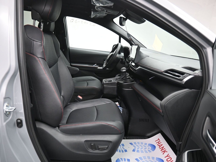 New 2026 Toyota Sienna Hybrid XSE Sport - BraunAbility Side Entry Fold Out Automatic Ramp