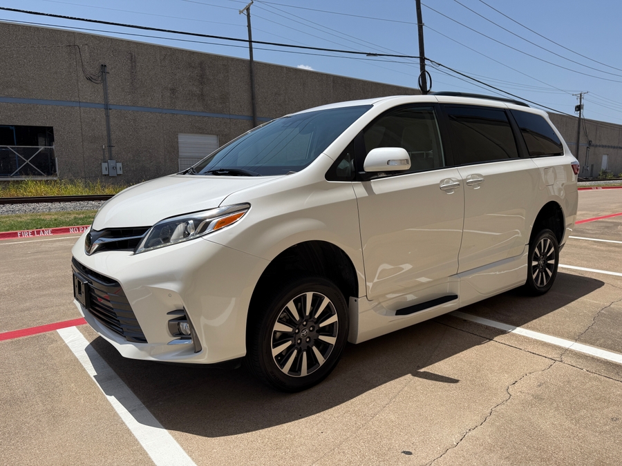 Used 2020 Toyota Sienna Limited - VMI Side Entry In Floor Automatic Ramp