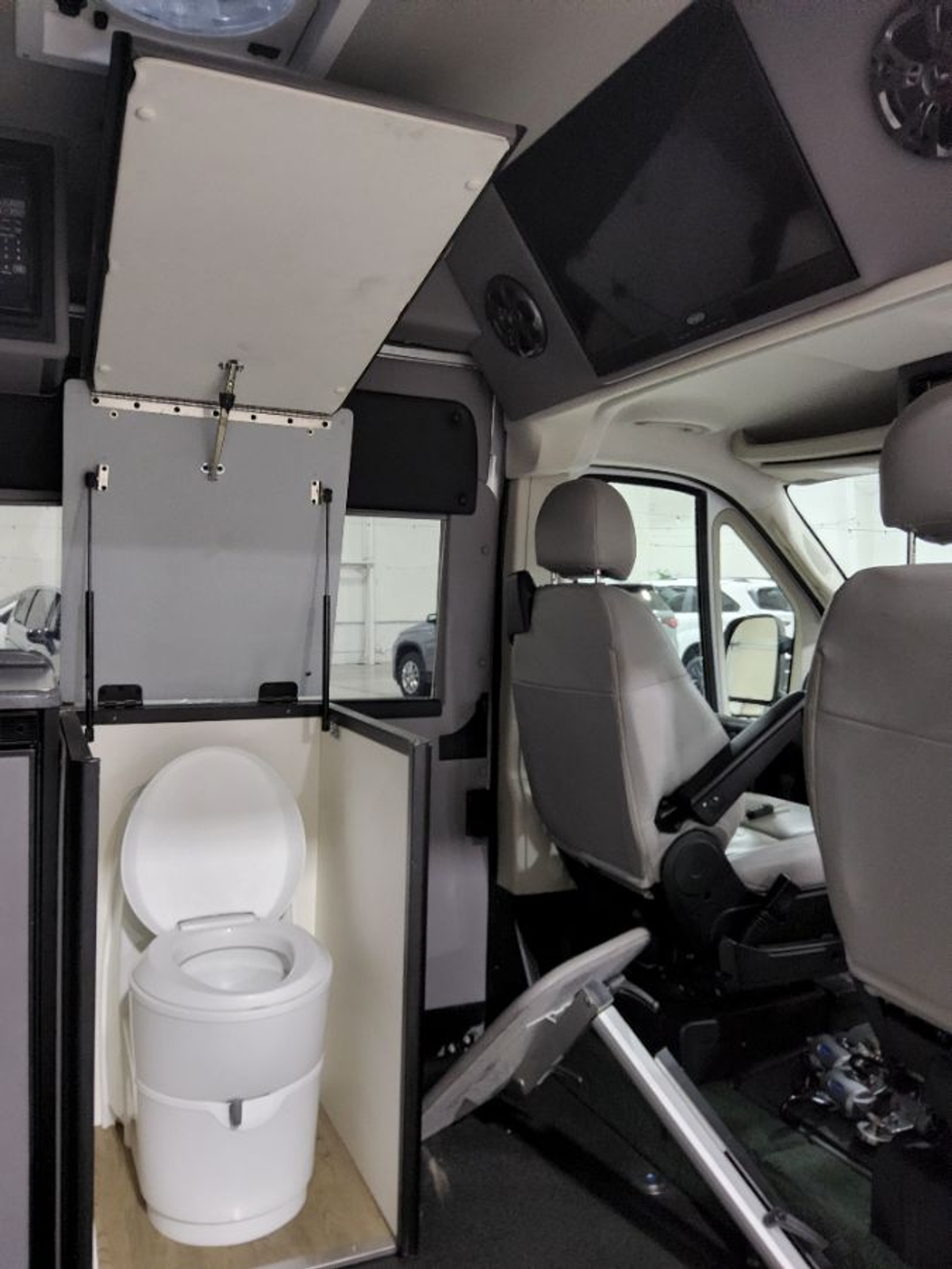 2023 RAM PROMASTER 2500 - Image 20