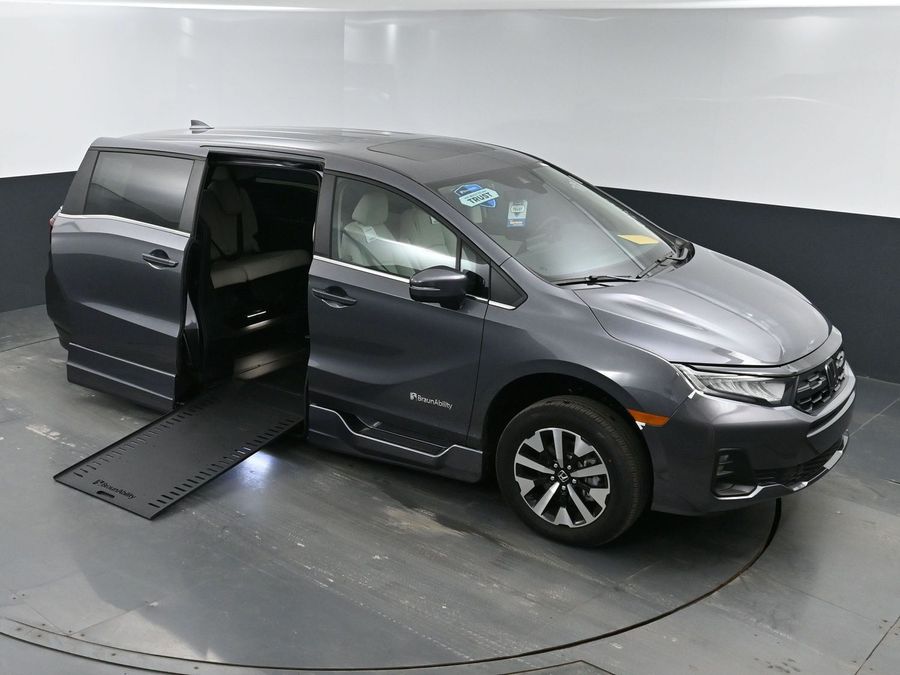 New 2025 Honda Odyssey EX-L - BraunAbility Side Entry Entry In Floor Automatic Ramp