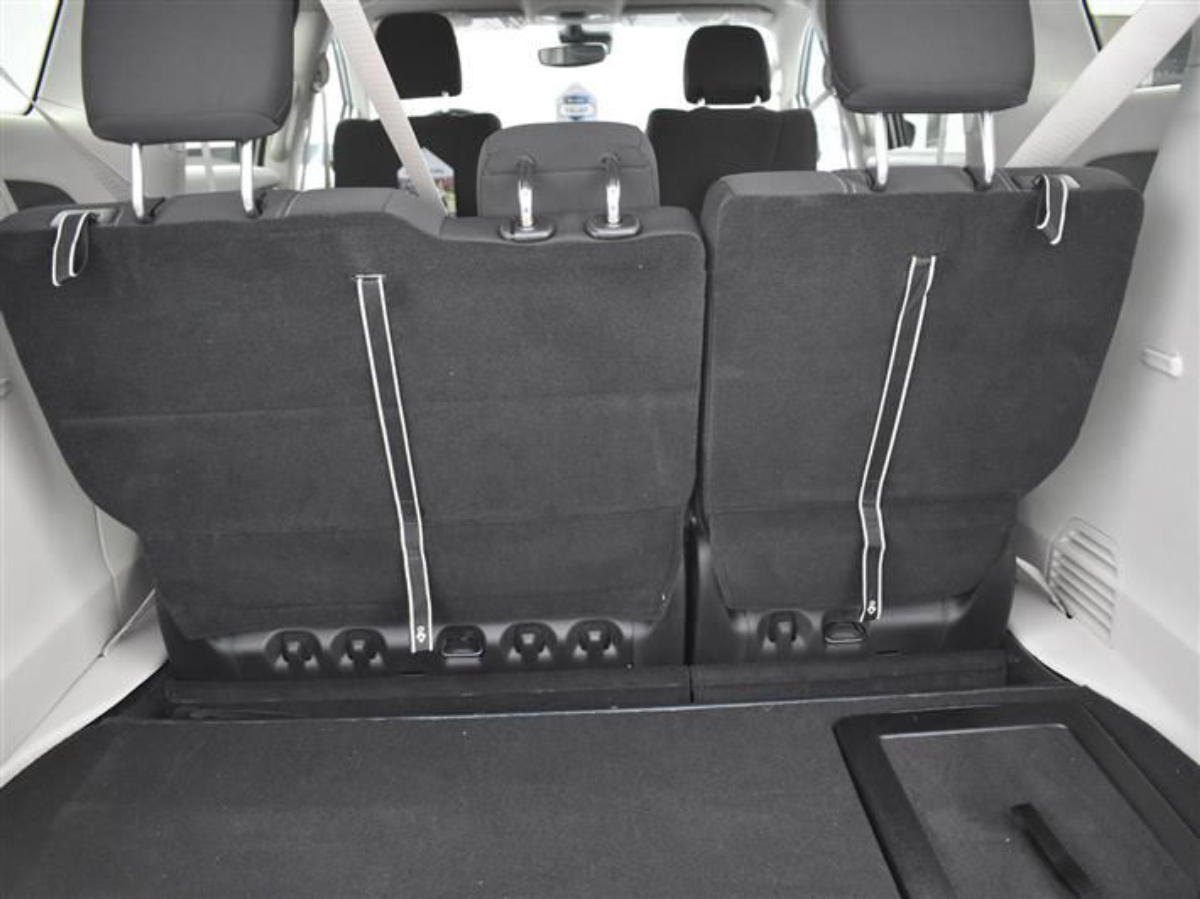 2023 CHRYSLER VOYAGER - Image 15