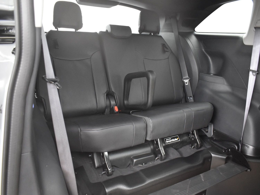 New 2026 Toyota Sienna Hybrid XSE Sport - BraunAbility Side Entry Fold Out Automatic Ramp