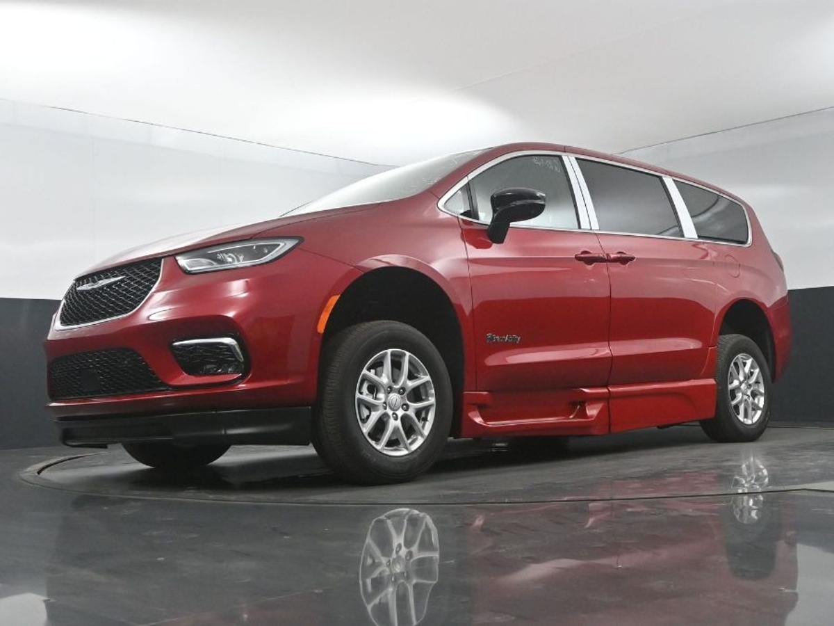 2025 CHRYSLER PACIFICA - Image 20