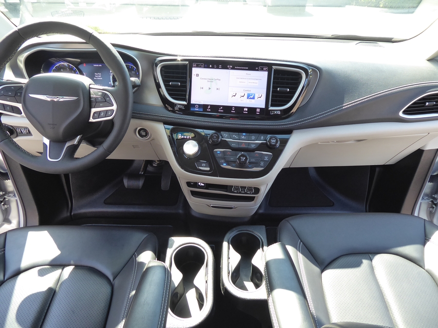 2023 Chrysler Pacifica Touring L - Photo 21