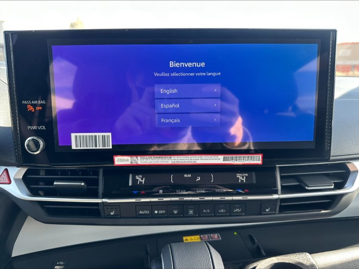 2025 TOYOTA SIENNA - Image 19