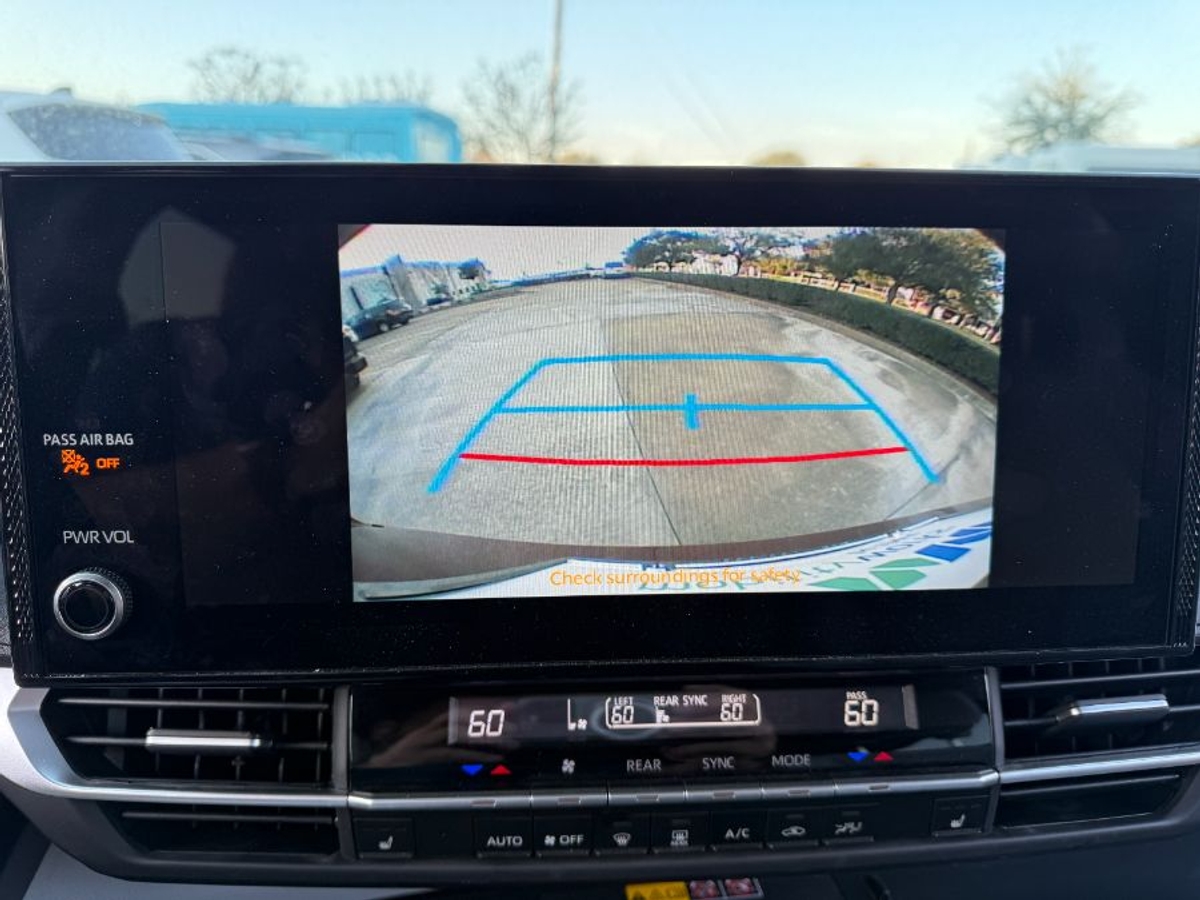 2025 TOYOTA SIENNA - Image 21